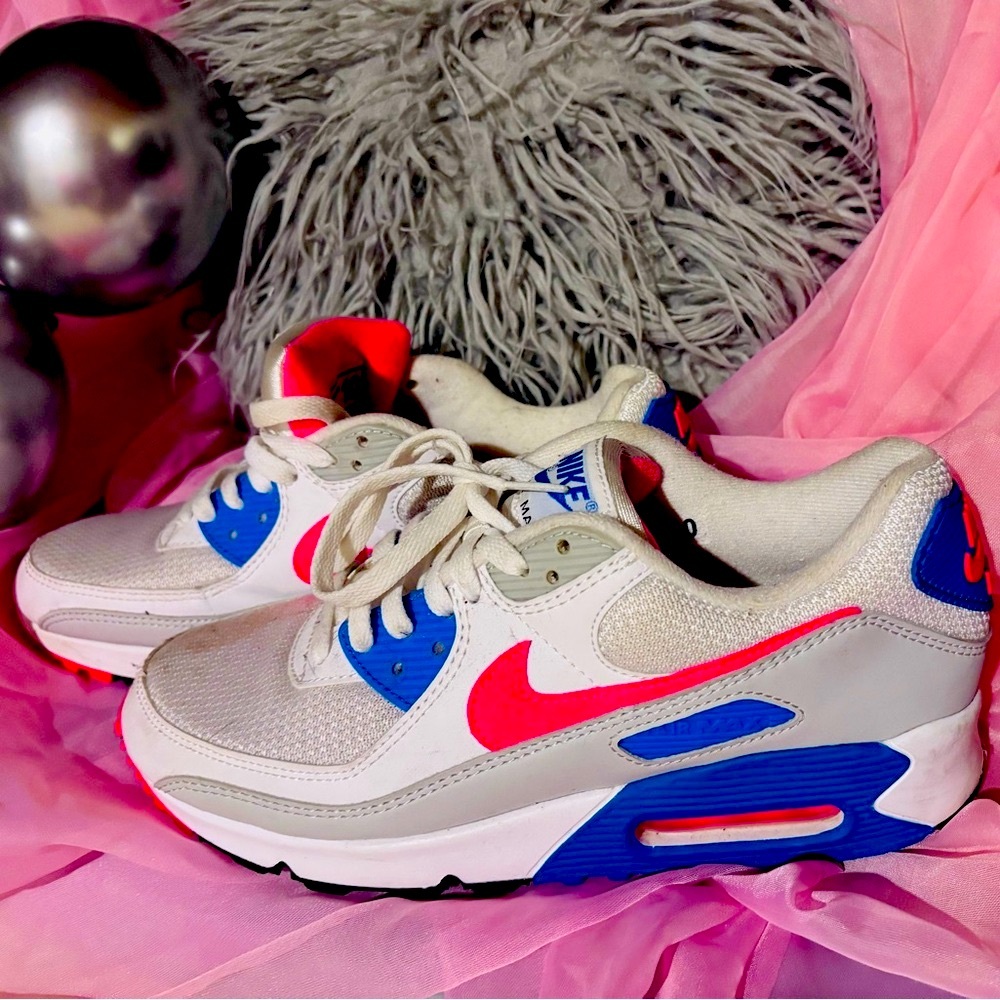 Nike Kids Sneakers in White, Pink, and Blue - Picture 2 of 3